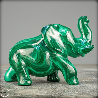 Sehr alte Malachit Skulptur Elefant, Kongo - 692,69g