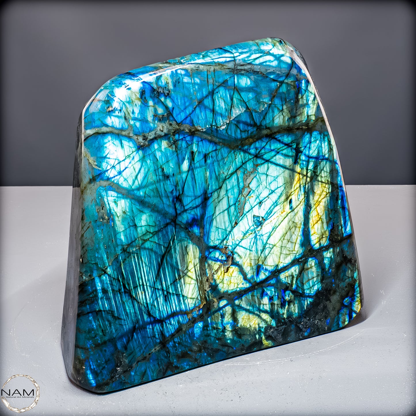 Natürliche Labradorit Kristall-Freiform, Spitzenqualität - 7823,38 g