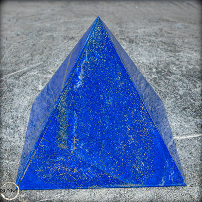 Natürliche Dekorative Lapislazuli Pyramide, Höchste Qualiität -  673,05g