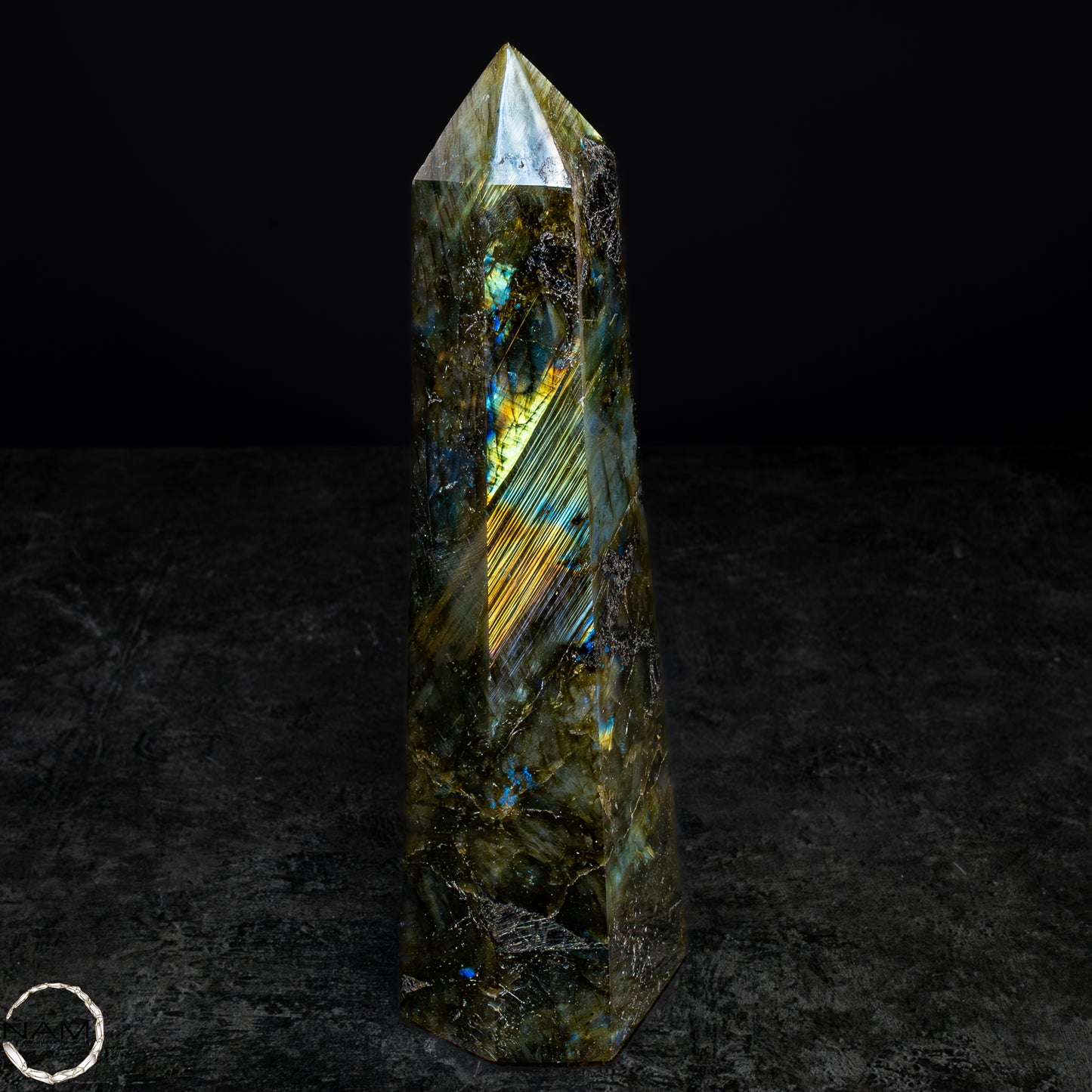 Natürliche Labradorit Kristall-Obelisk - 682,83g