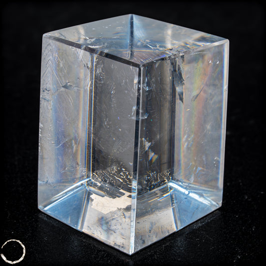 Selten Optischer Calzit-Kristall mit Regenbogen - Inclusionen - 147,95g