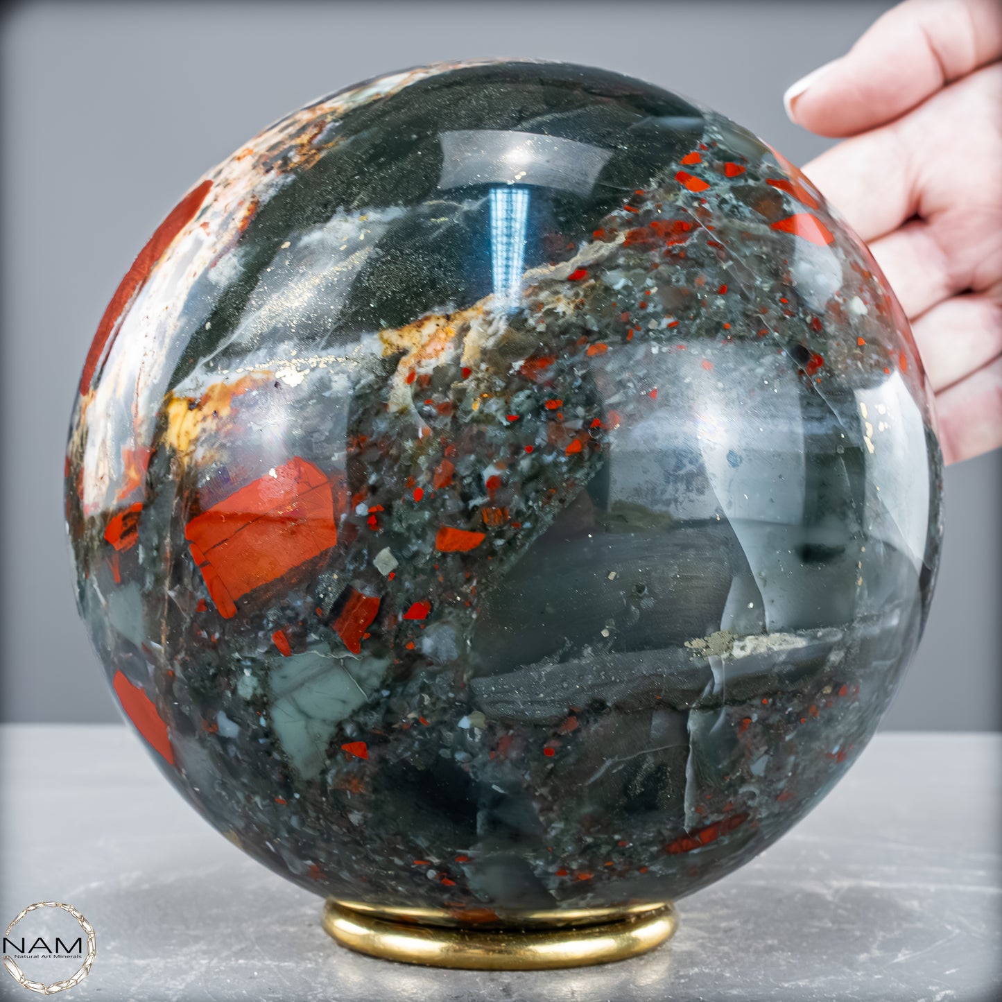 Natürliche Drachenblut-Jaspis Kugel aus Afrika - 5000,91 g