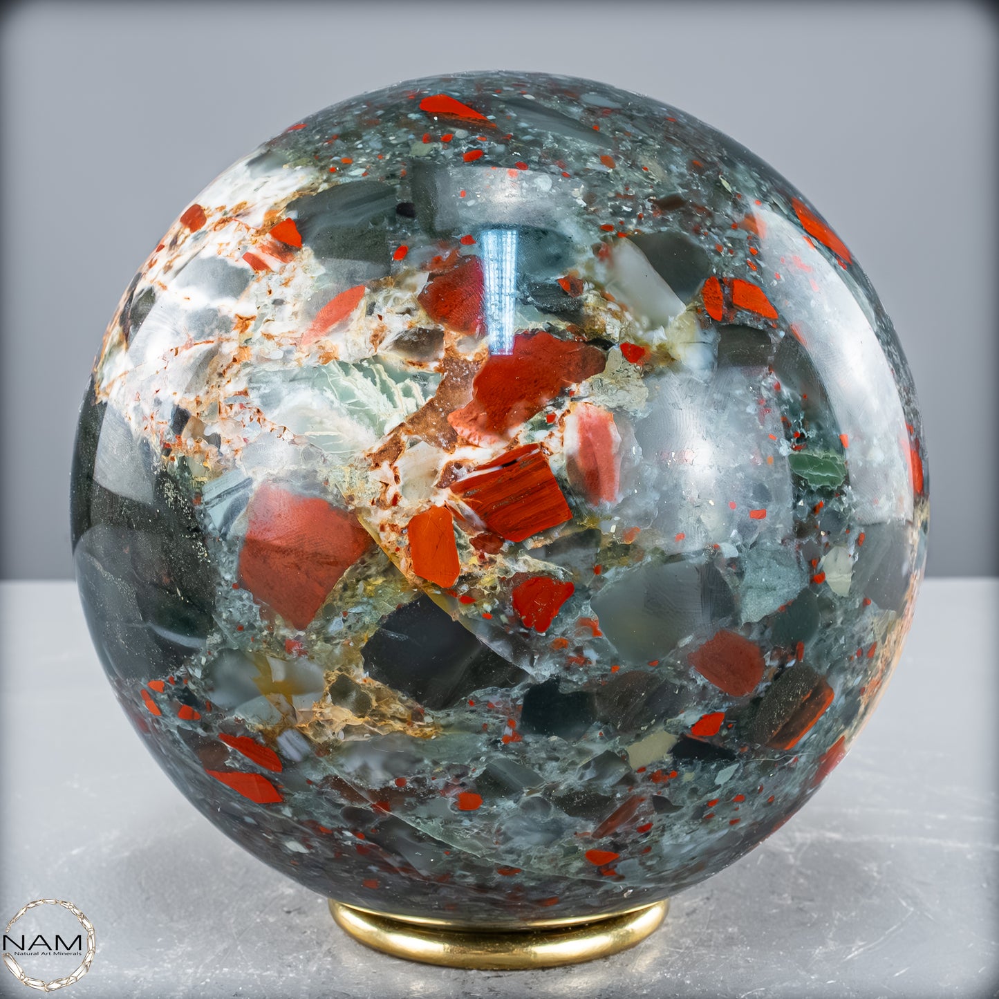 Natürliche Drachenblut-Jaspis Kugel aus Afrika - 5000,91 g