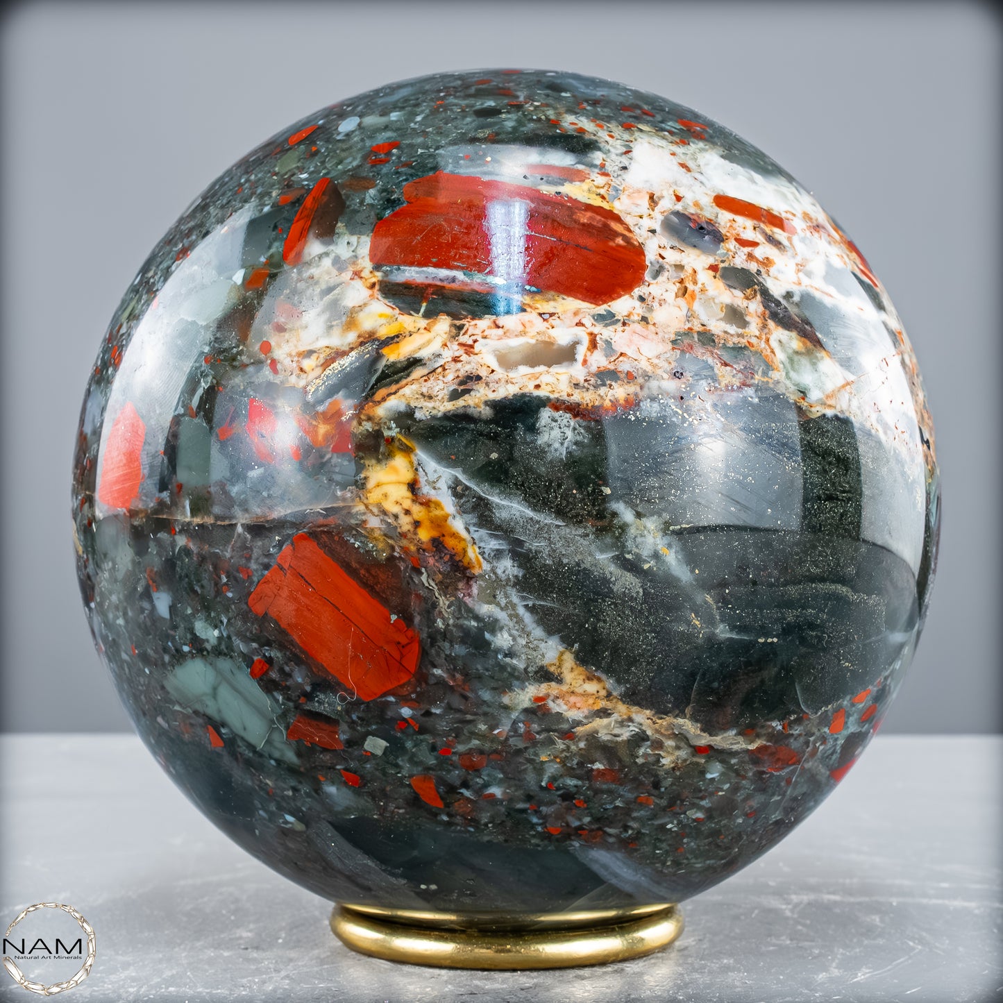 Natürliche Drachenblut-Jaspis Kugel aus Afrika - 5000,91 g