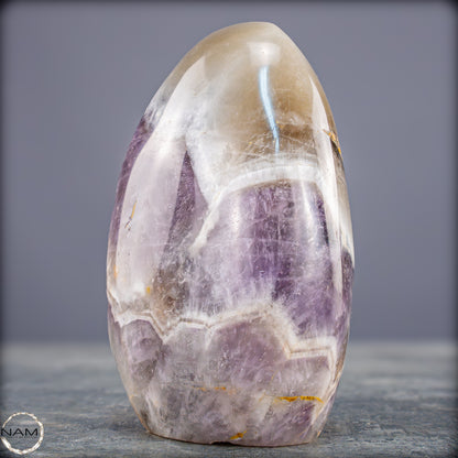 Amethyst Chevron Freiform – Harmonie aus Kraft und Klarheit - 545,19g
