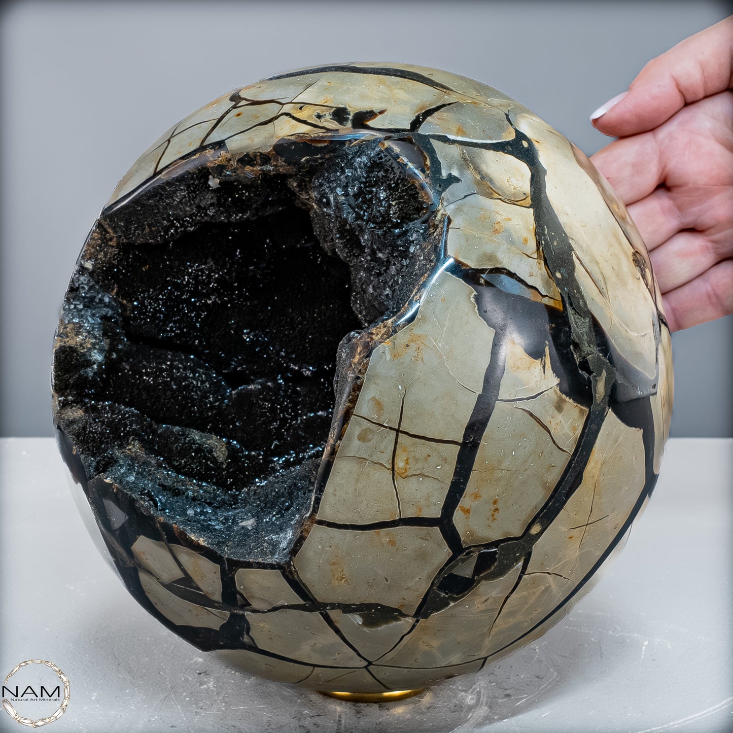 Natürliche Septarien Druse-Kugel mit Calzit Kristallen - 8026,93 g