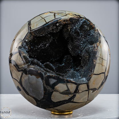 Natürliche Septarien Druse-Kugel mit Calzit Kristallen - 8026,93 g