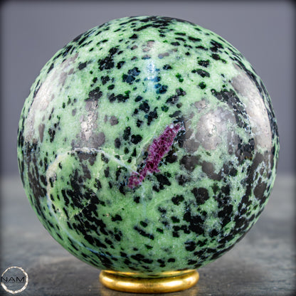 Natürliche  Zoisit mit Rubin Kugel - 594,67g - 70,7mm