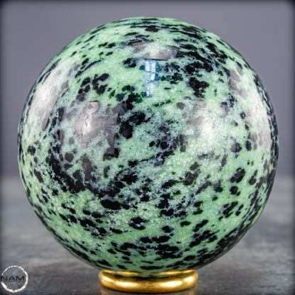 Natürliche  Zoisit mit Rubin Kugel - 594,67g - 70,7mm