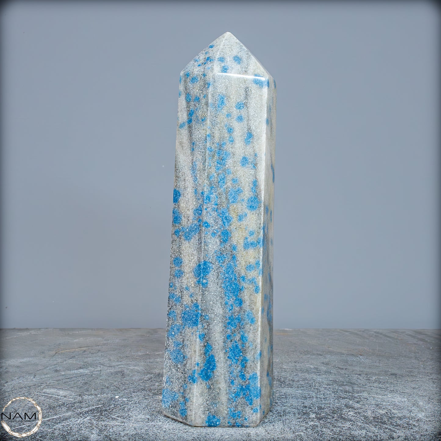Natürlicher K2 Obelisk aus Madagaskar - 1184,75g