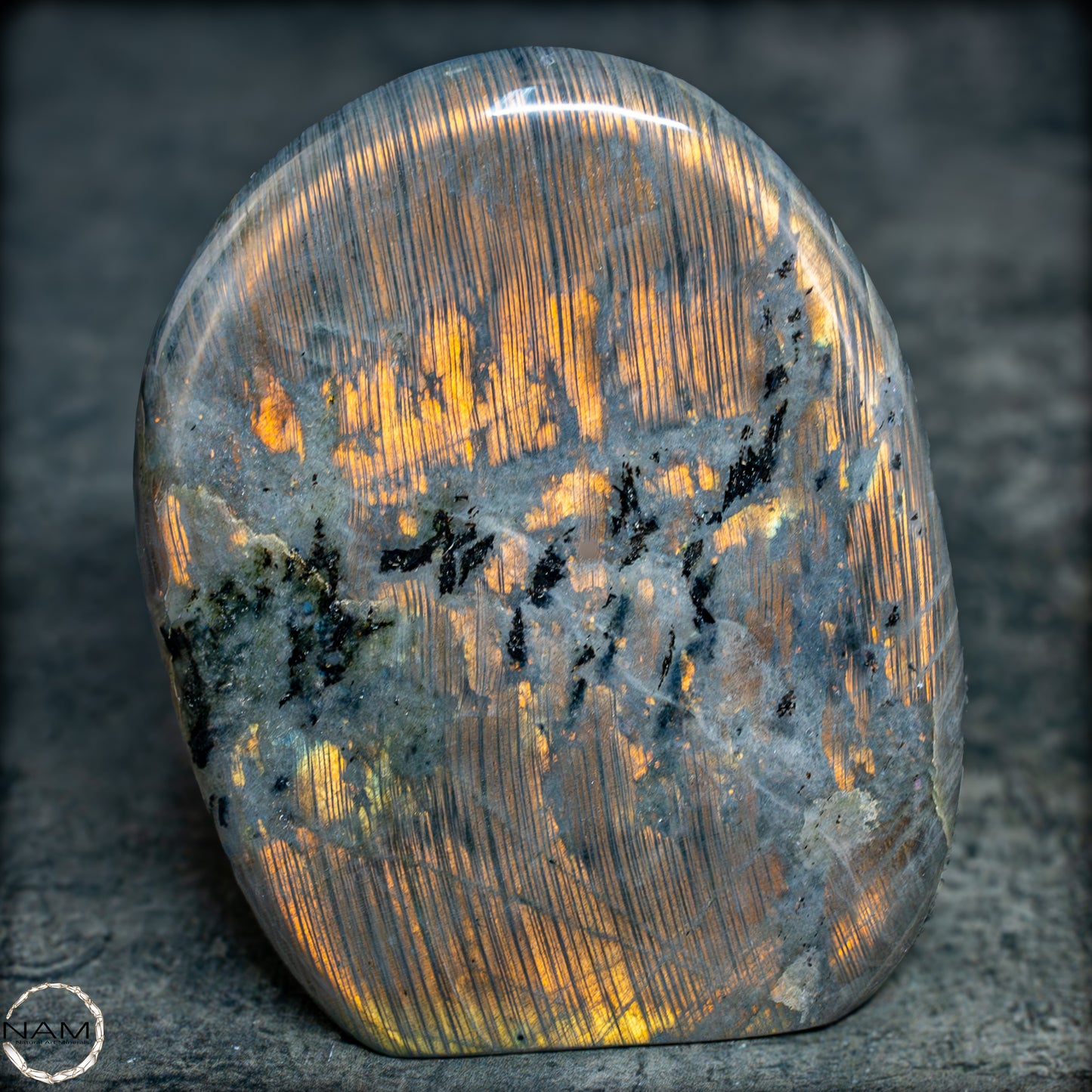 Natürliche Labradorit Kristall-Freiform - 1024,32g