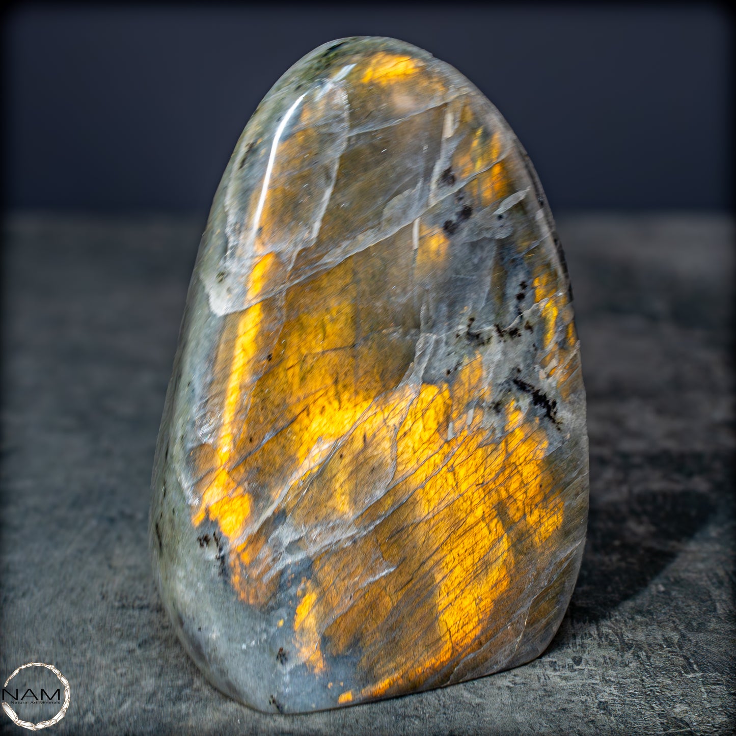 Natürliche Labradorit Kristall-Freiform - 1024,42g