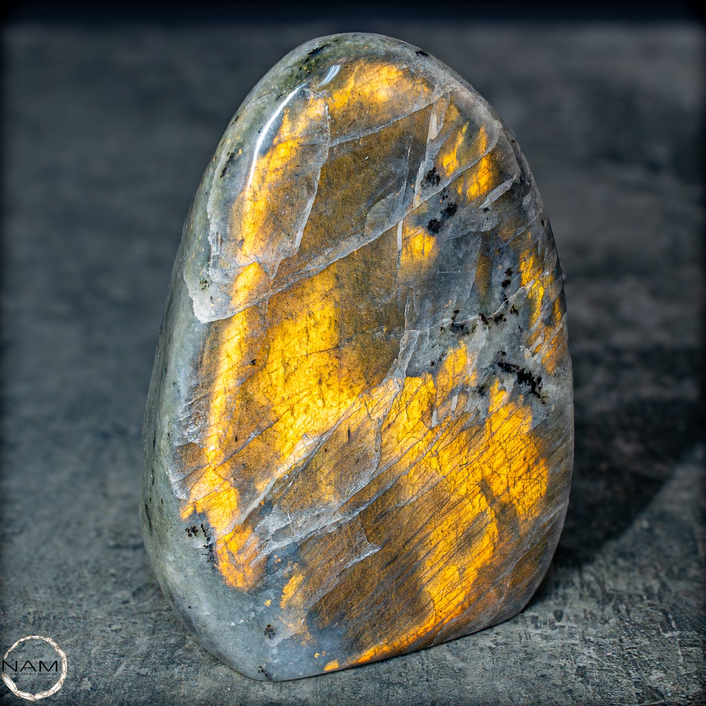 Natürliche Labradorit Kristall-Freiform - 1024,42g