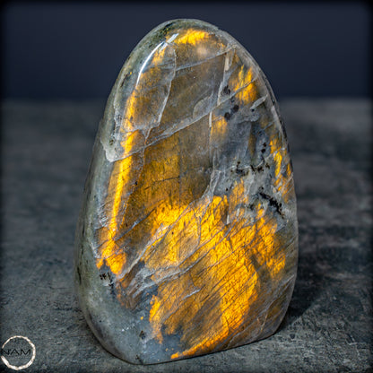 Natürliche Labradorit Kristall-Freiform - 1024,42g