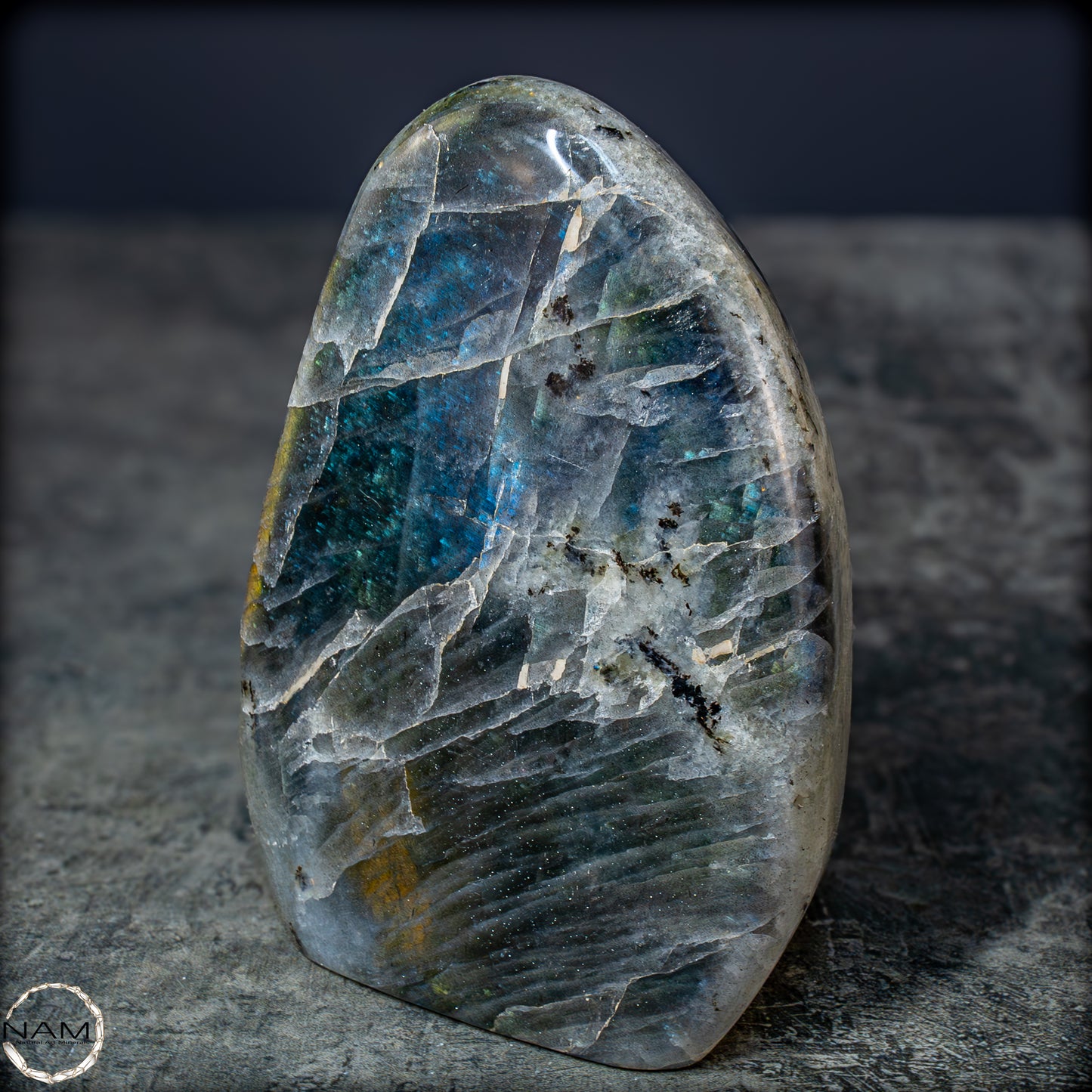 Natürliche Labradorit Kristall-Freiform - 1024,42g