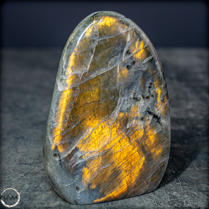 Natürliche Labradorit Kristall-Freiform - 1024,42g