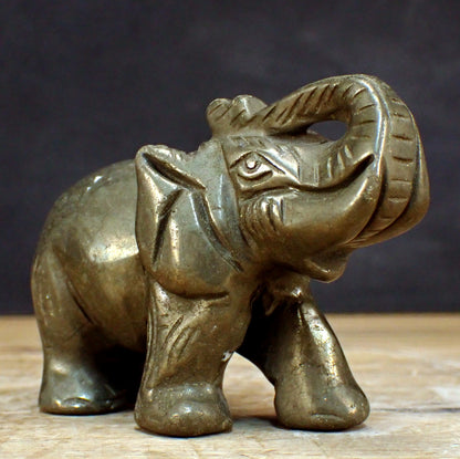 Pyrit Elefant Skulptur - 542,93g - 105 x 70 x 42 mm