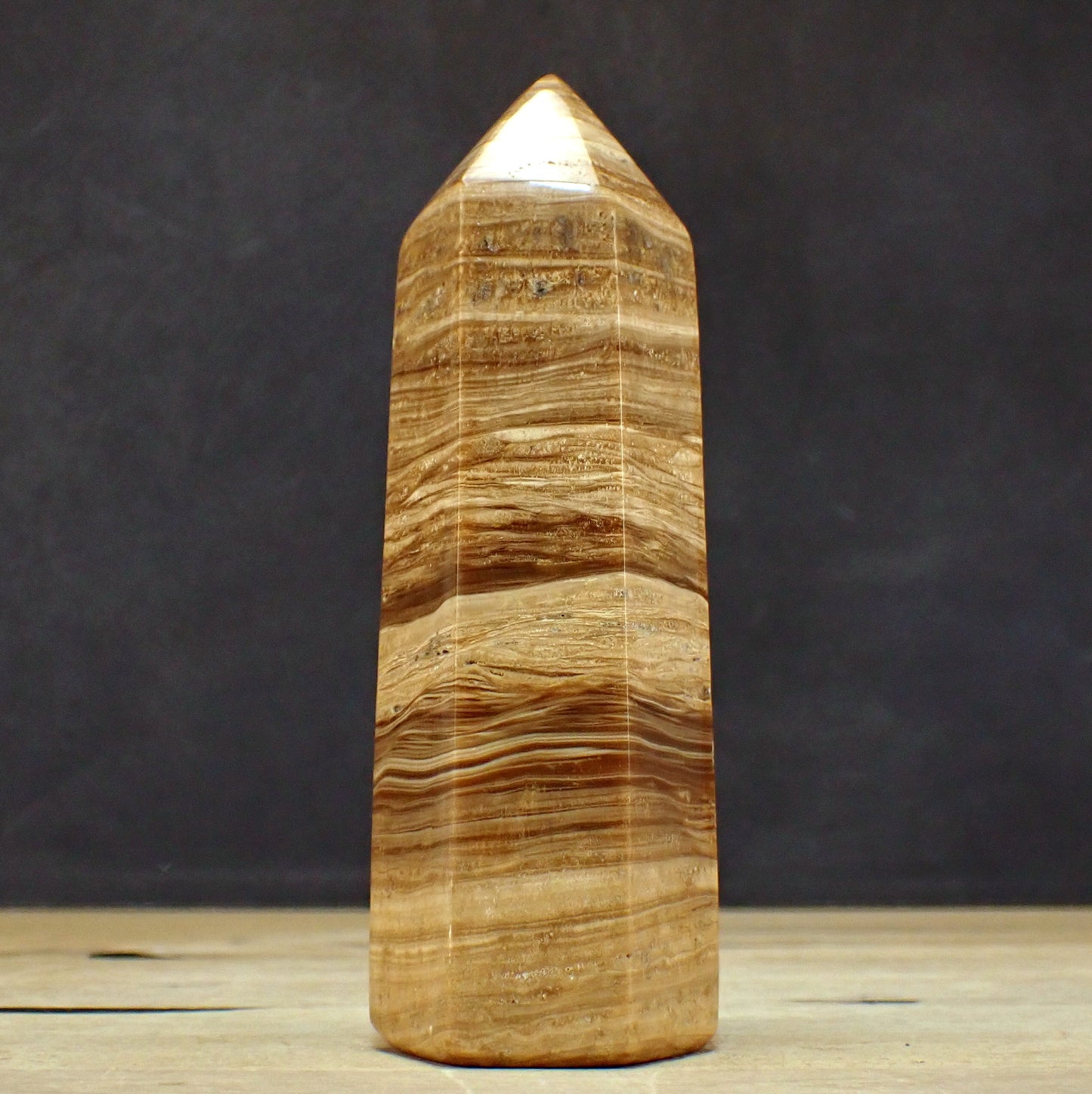 Aragonit Obelisk - 538,88g - 159 x 50 x 42 mm