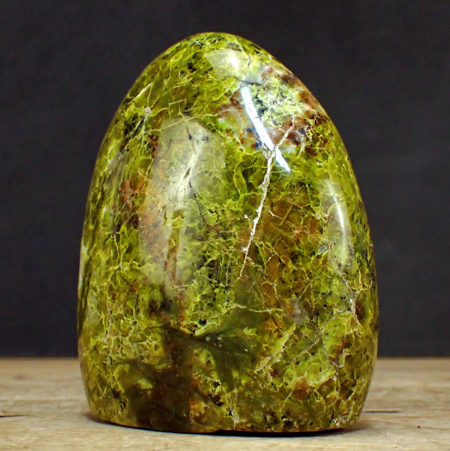 Grüner Opal Freiform - 963,31g - 122 x 105 x 65 mm