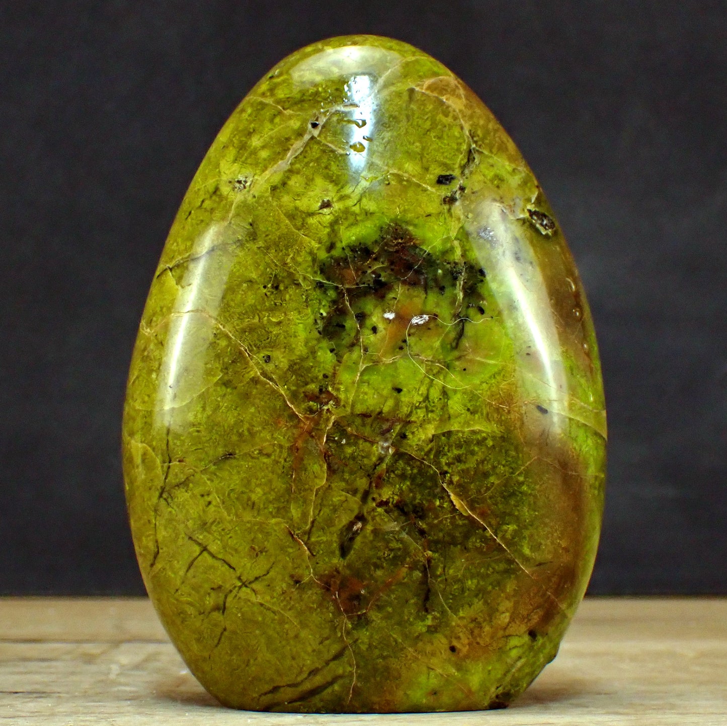 Grüner Opal Freiform - 669,65g - 127 x 91 x 44 mm