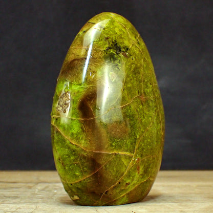 Grüner Opal Freiform - 669,65g - 127 x 91 x 44 mm