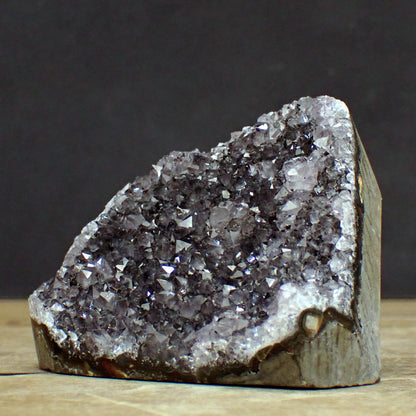 Schwarze Amethyst Druse - 544,33g - 95 x 85 x 70mm