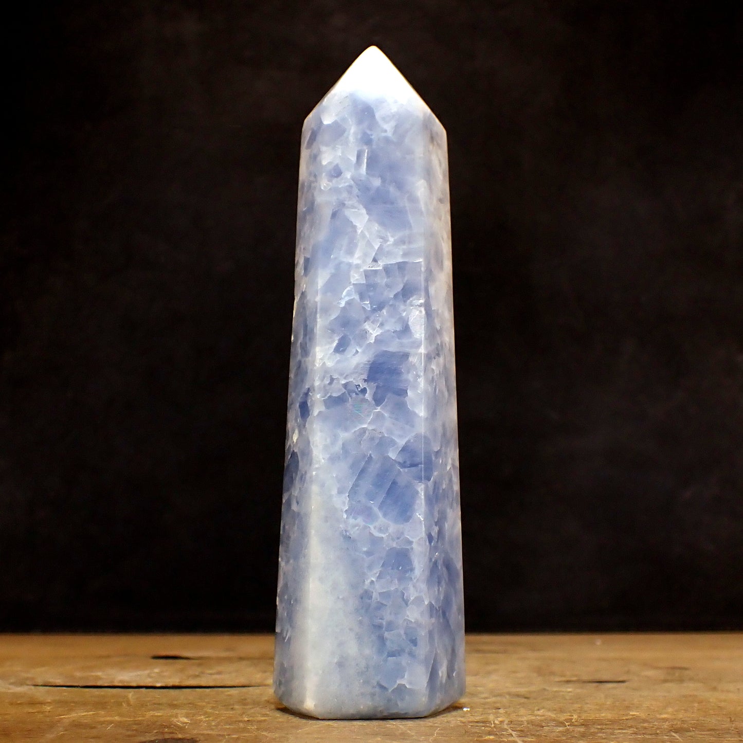 Blauer Calcit Obelisk - 678,14g - 190x52x57mm