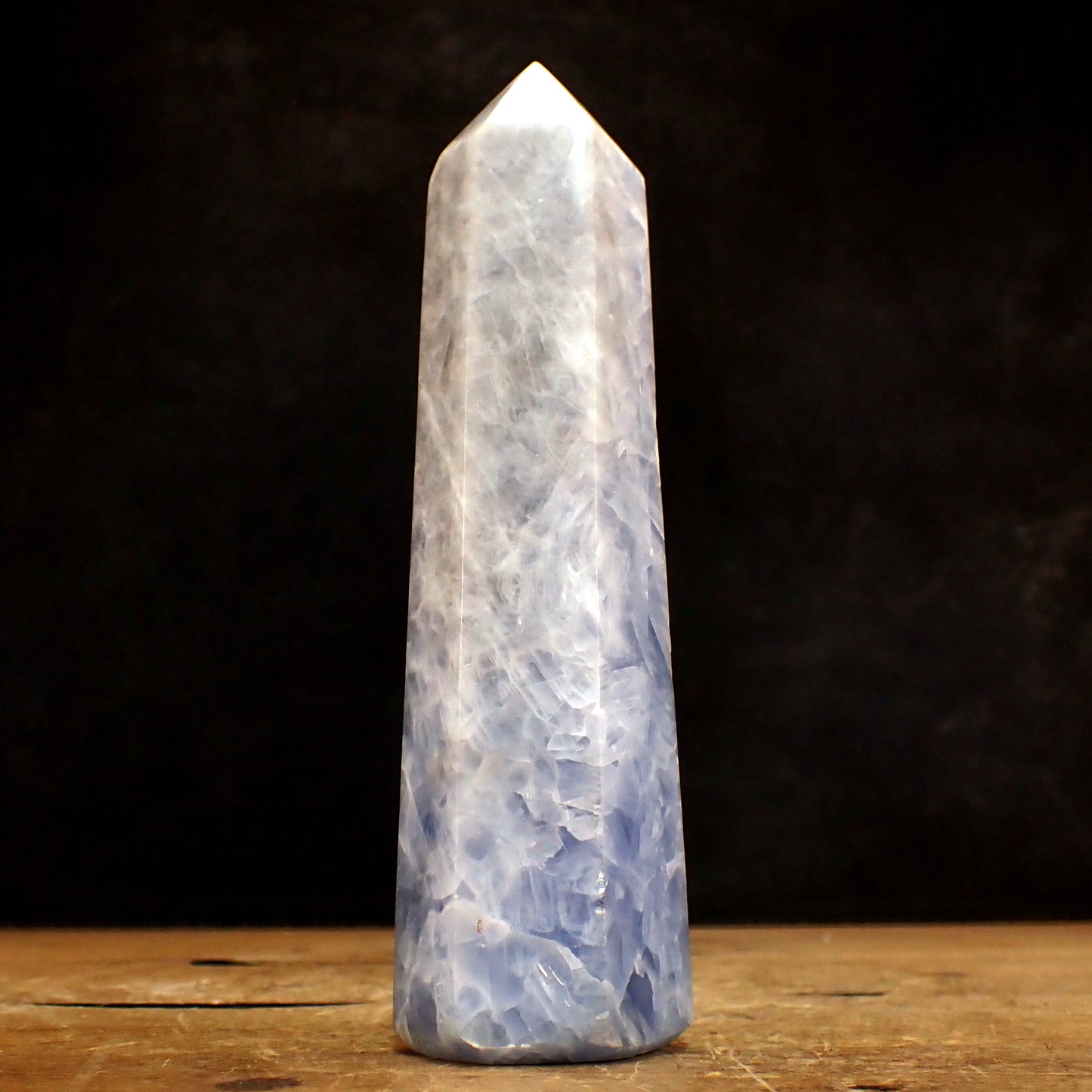 Blauer Calcit Obelisk - 678,14g - 190x52x57mm