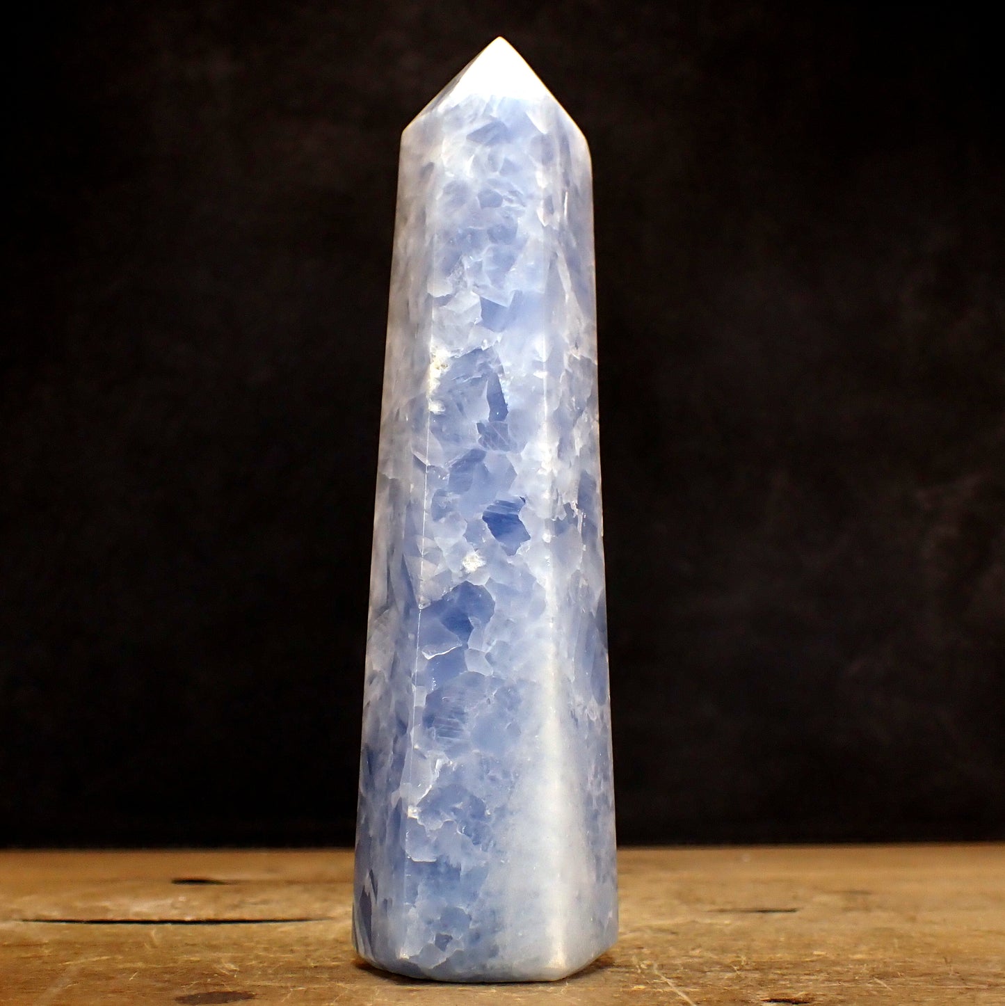 Blauer Calcit Obelisk - 678,14g - 190x52x57mm