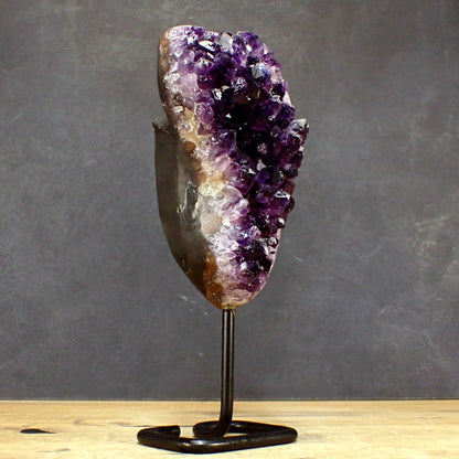 Wunderschöner Amethyst auf Ständer - 2083,49g - 162 x 130 x 80 mm