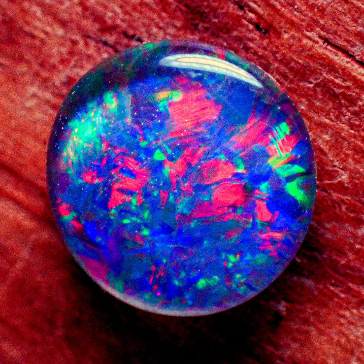 AAA + Schwarzer Opal Triplet, Australien, 2,075ct