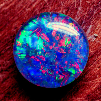 AAA + Schwarzer Opal Triplet, Australien, 2,075ct