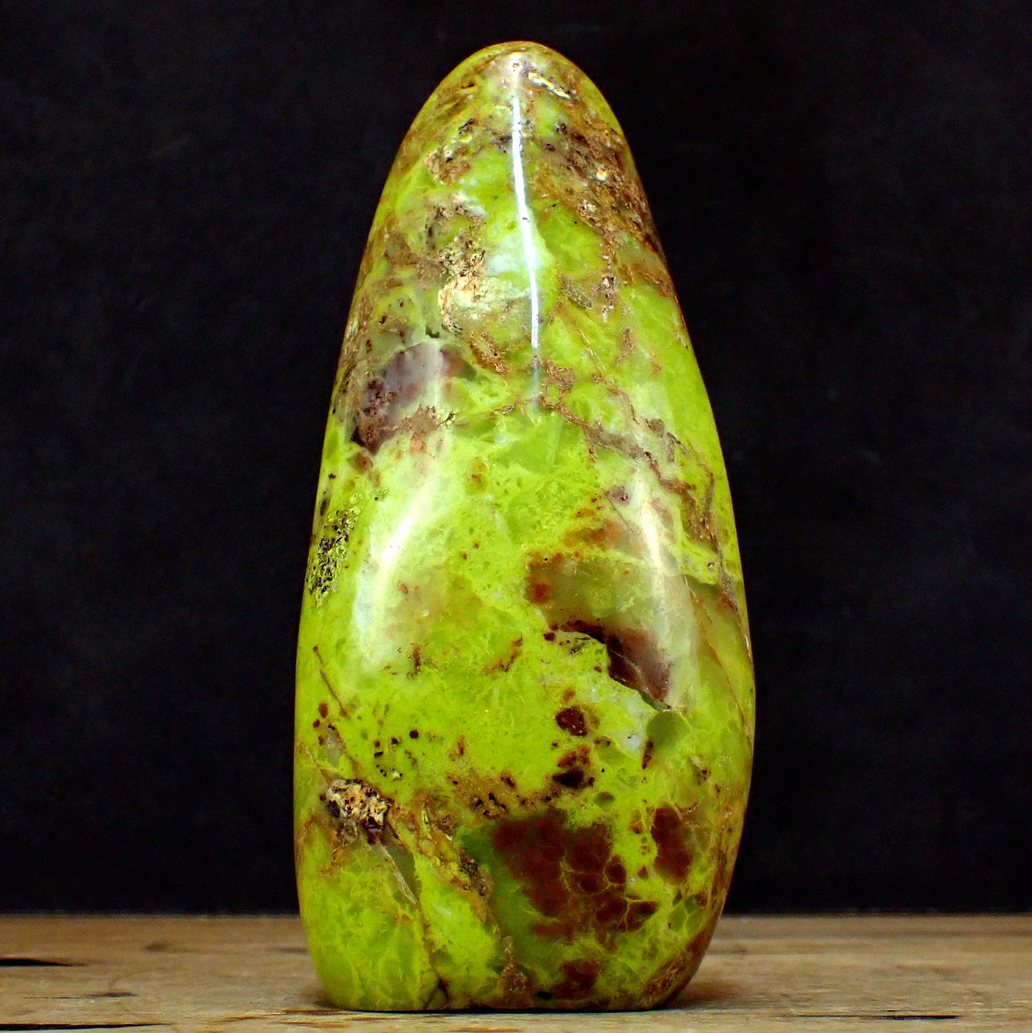 Grüner Opal Freiform - 773,42g - 170 x 80 x 60 mm