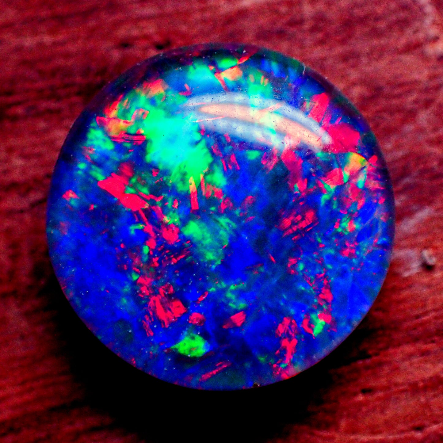 AAA + Schwarzer Opal Triplet, Australien, 2,075ct