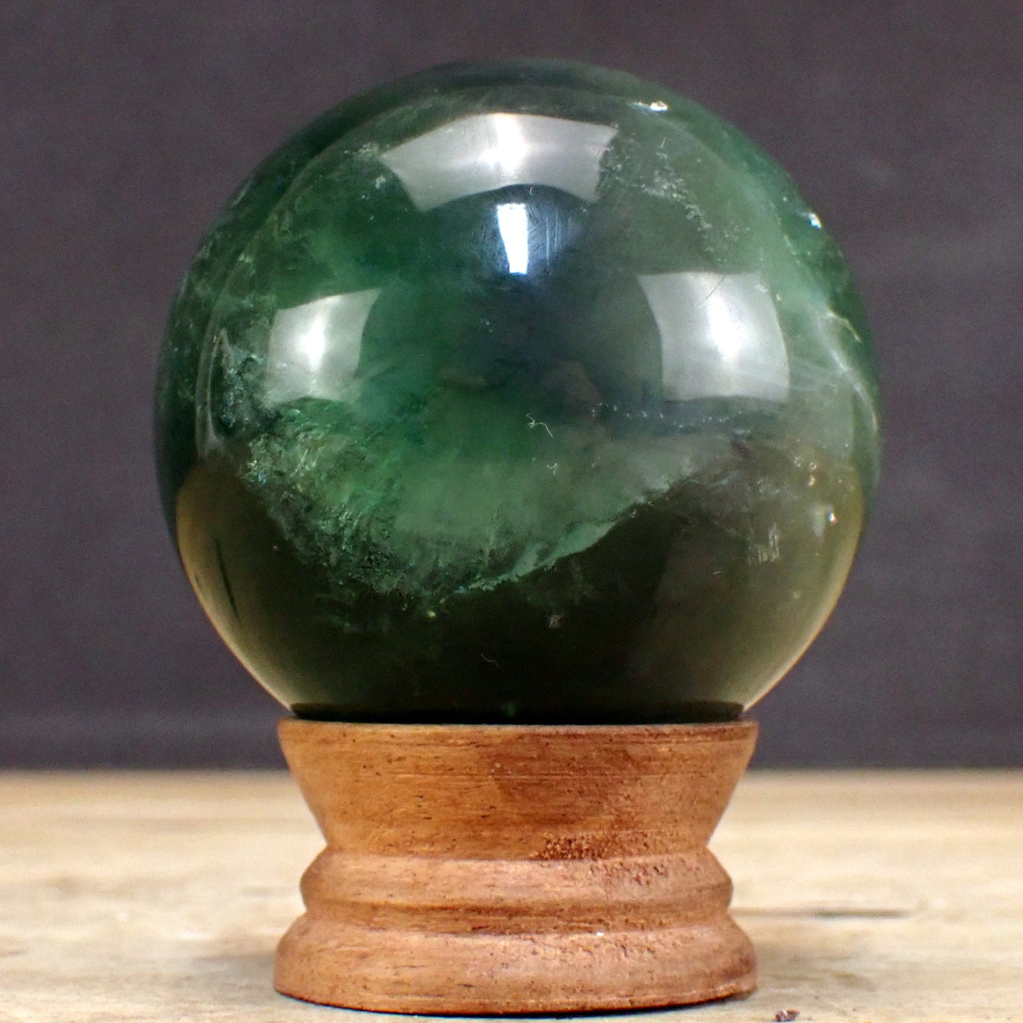 Grüne Fluorit Kugel - 491,18g - 67mm