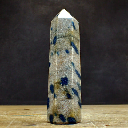 K2 Obelisk aus Madagaskar - 426,89g - 168x45x37mm