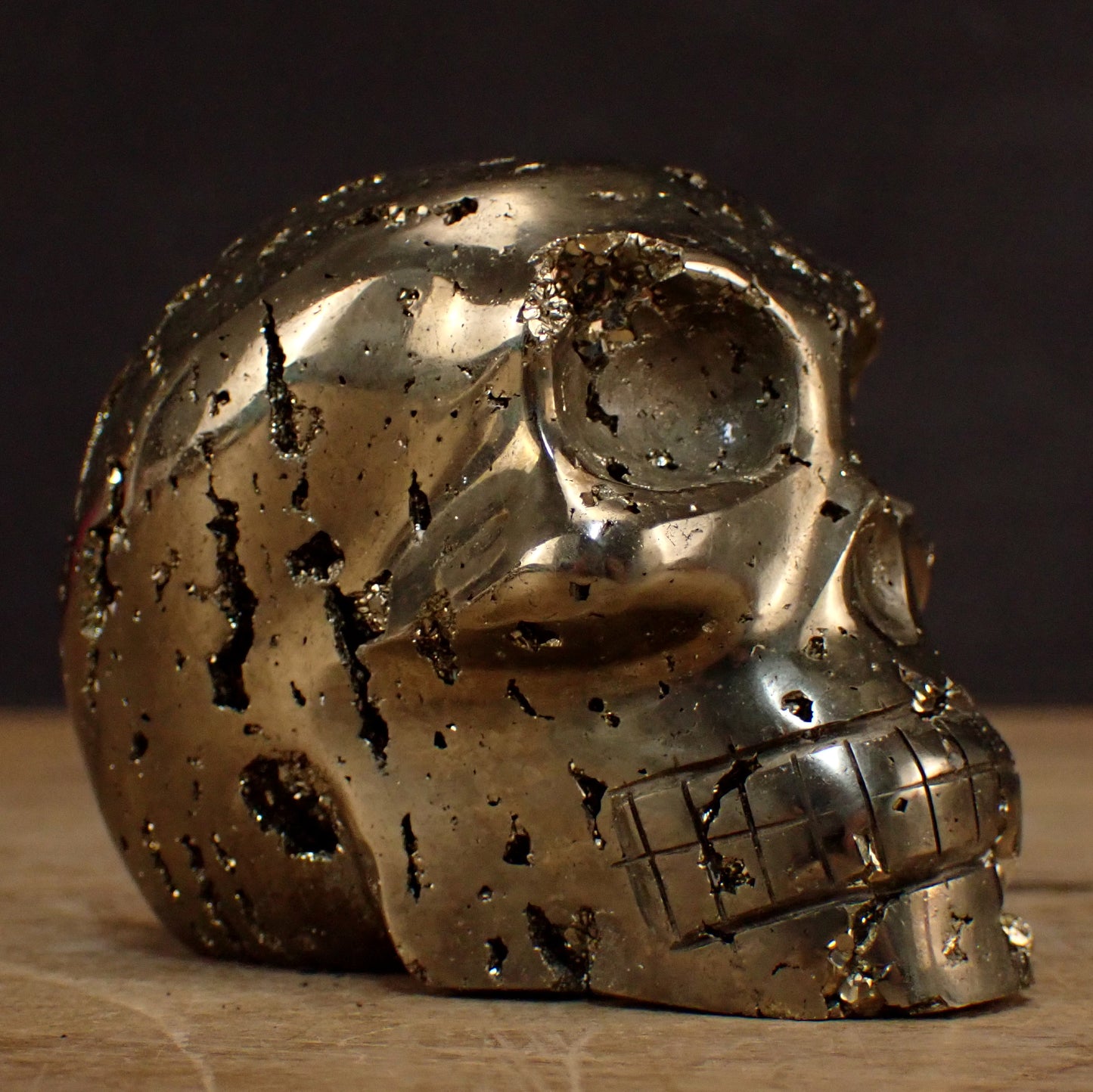 Pyrit Schädel/Totenkopf Skulptur - 749,91g - 88 x 66 x 59 mm