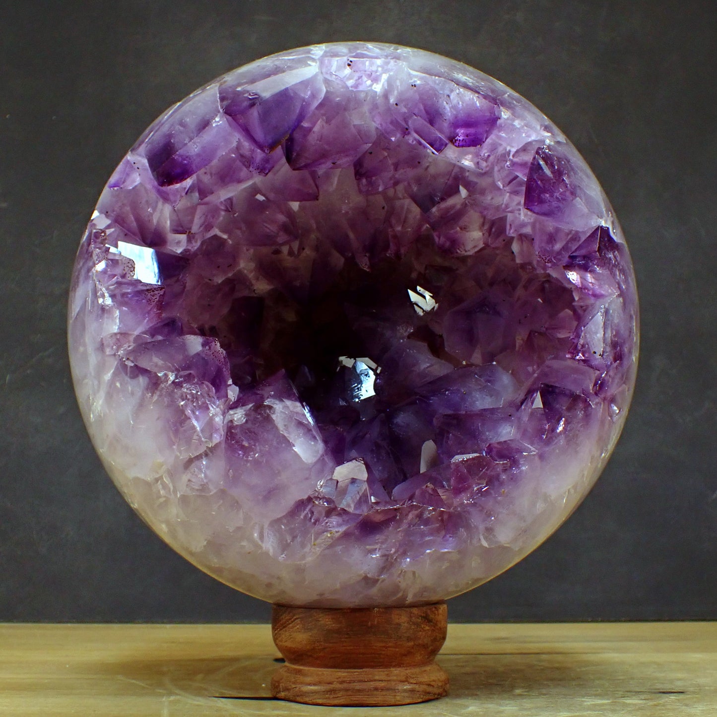 Sehr Große Amethyst Kugel Druse  – 16522,55g – 255mm