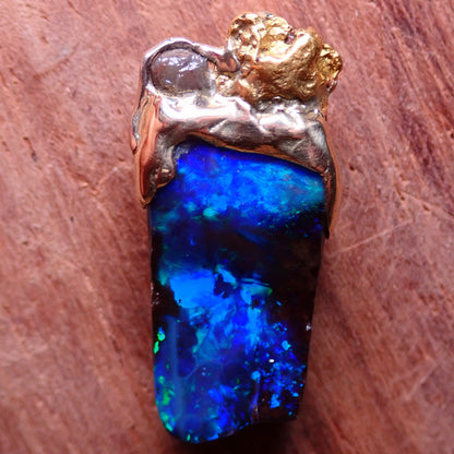 AAA+++ Boulder Opal, Natürliches Goldnugget & Natürlichem Diamanten, 18K Gold