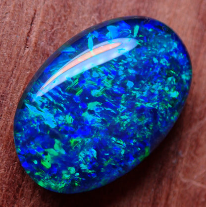 AAA + Black Opal Triplet, Australien, 2.43 ct