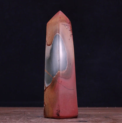 Polychromer Jaspis Obelisk - 537,42g