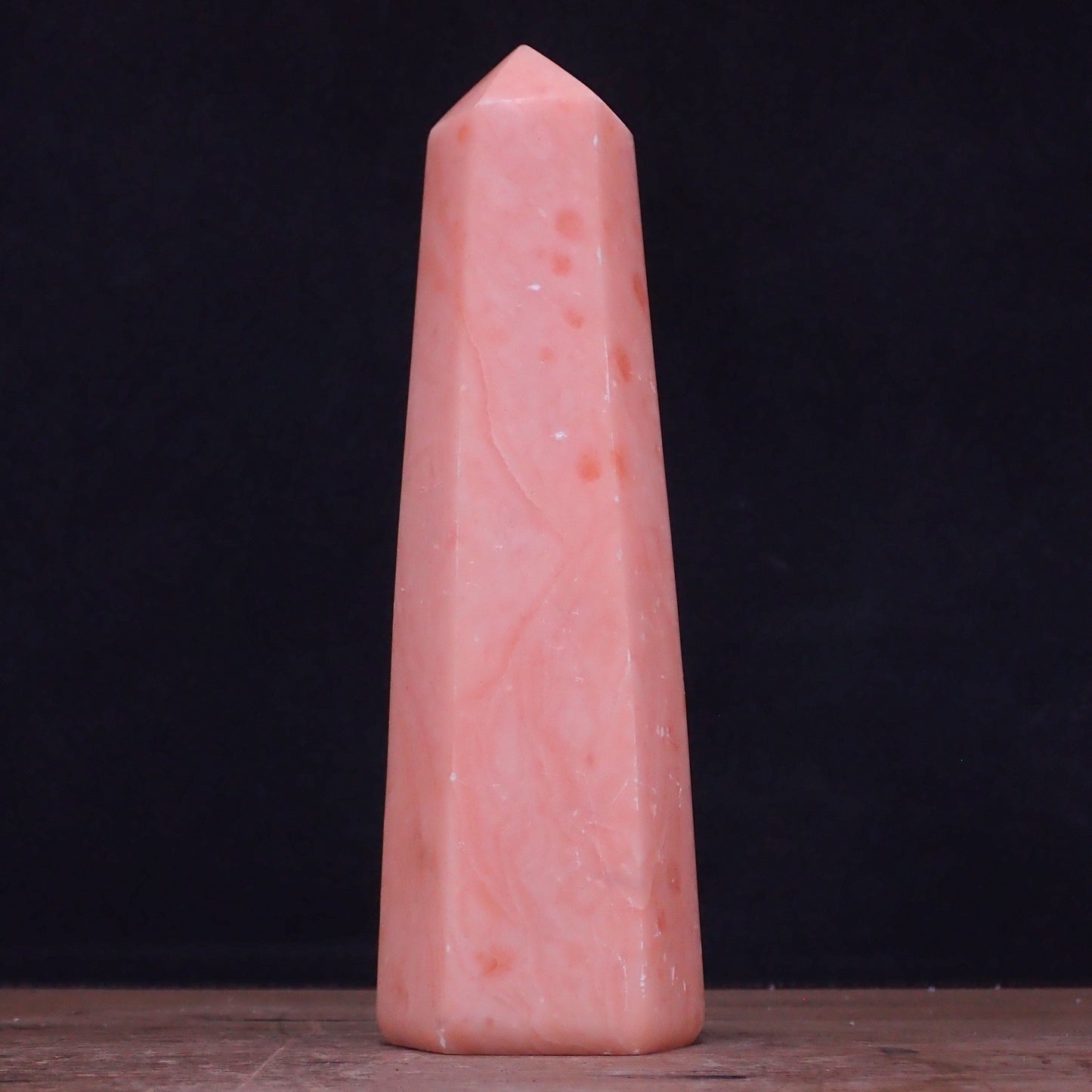 Lachscalcit Obelisk - 1153,92g