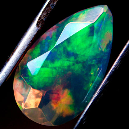 Natürlicher AAA+ Welo Opal Facettiert, 1.315 ct