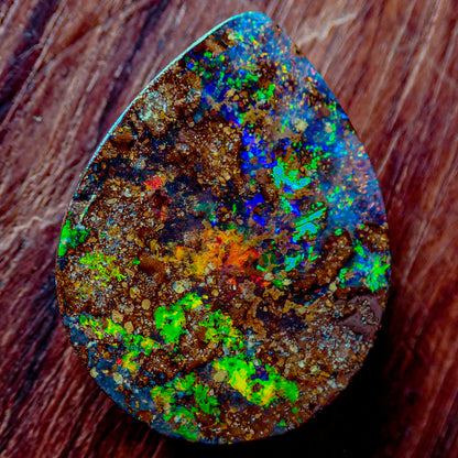 Natürlicher AAA+ Boulder Opal aus Australien, 20.695 ct