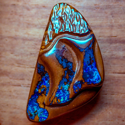 Natürlicher AAA+ Boulder Opal Anhänger aus Australien, 42.965 ct