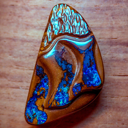 Natürlicher AAA+ Boulder Opal Anhänger aus Australien, 42.965 ct