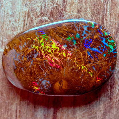 Natürlicher AAA+ Boulder Opal aus Australien Edelsteinqualität, 19.61ct