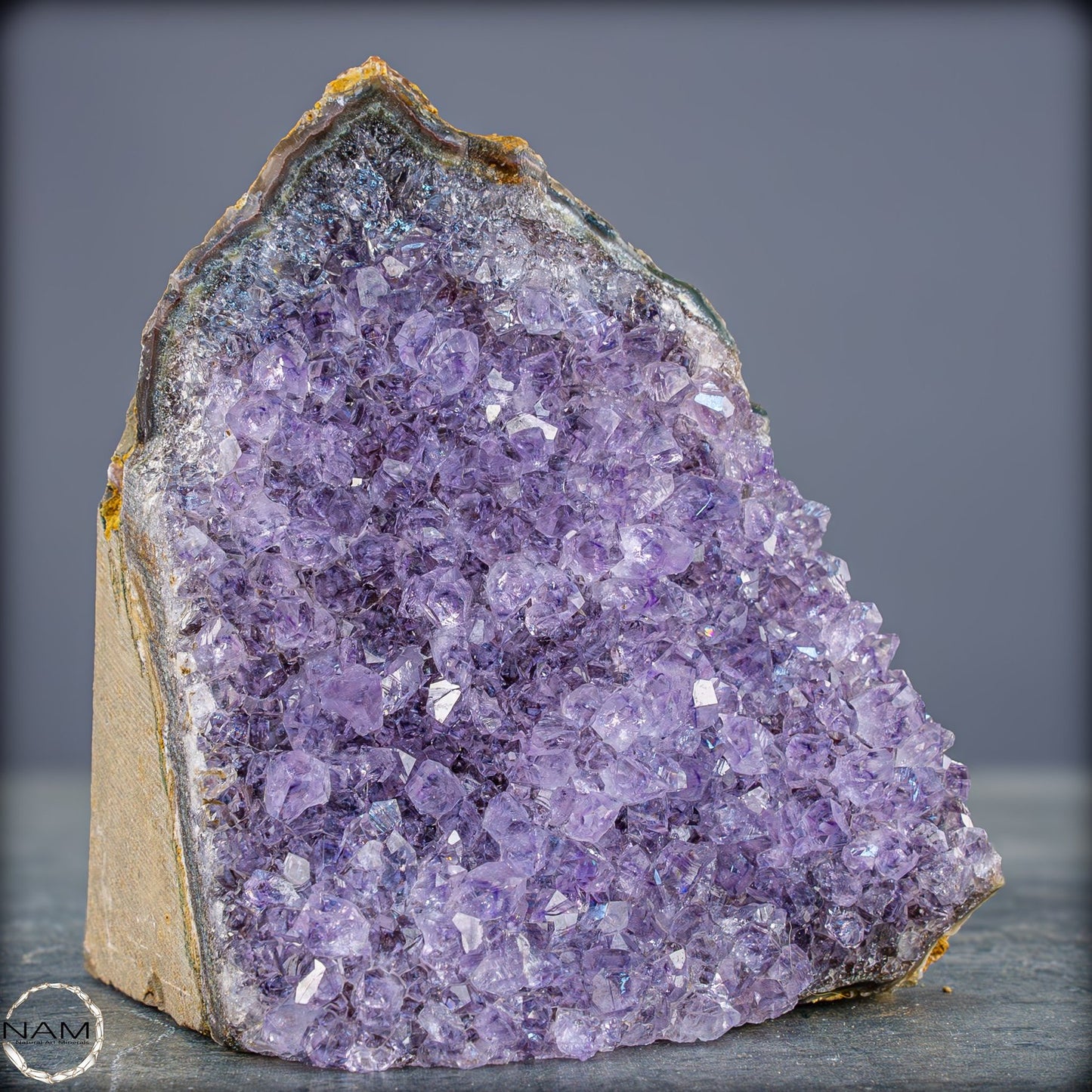Natürliche Amethyst-Kristall Druse - 713,95g