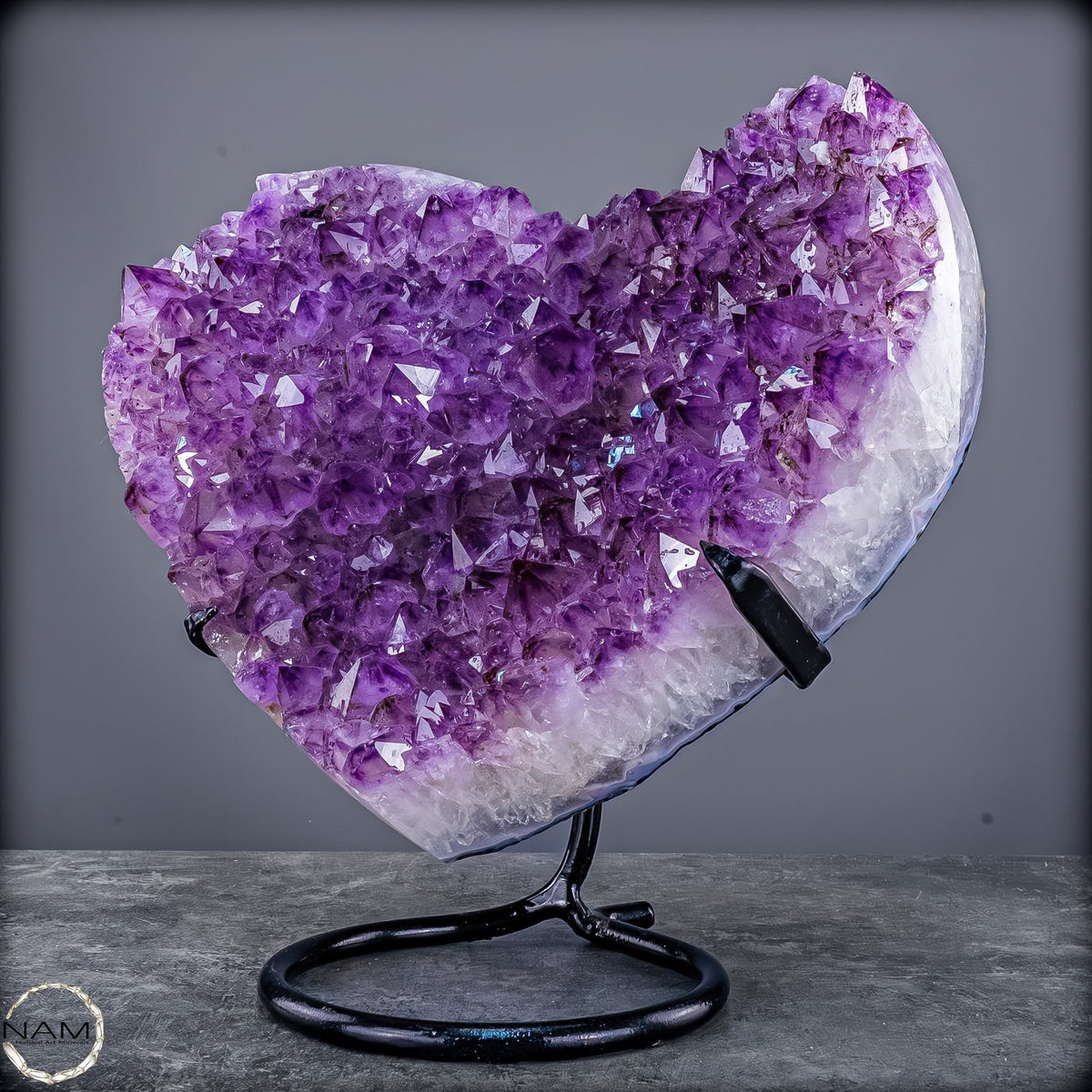 Natürlicher Amethyst-Herz Druse auf Ständer –7558,16g