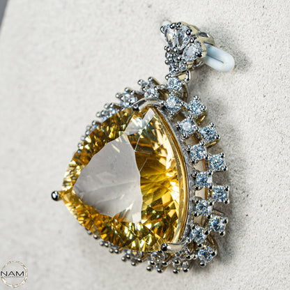 Citrin Anhänger aus 925er Silber Strahlende Eleganz 7,57g 37,85ct